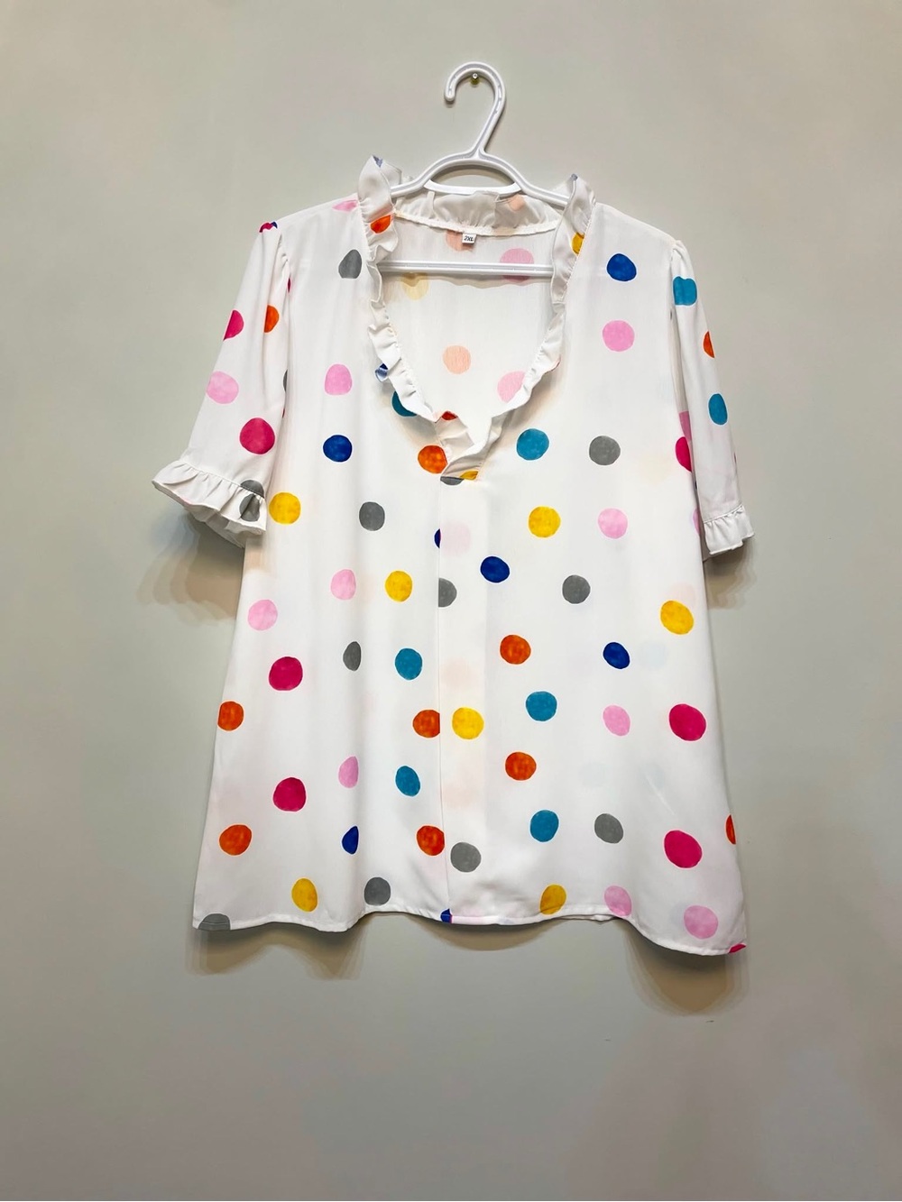Light White Top Blouse Polka Dot colourful Oversized Relaxed Plus Size